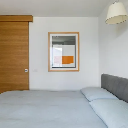 Vakantiehuis Stendhal - By Lovecomo *