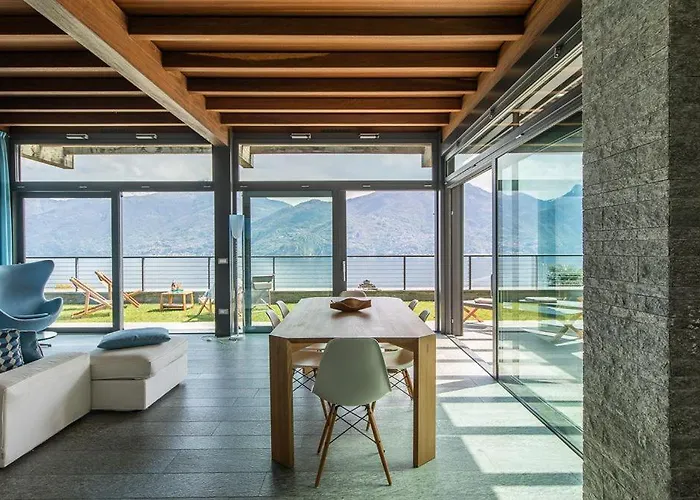 Vakantiehuis Stendhal - By Lovecomo *